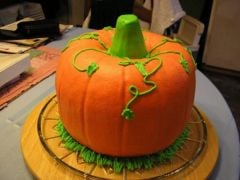 cute little pumpkin cake i did today!