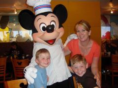 Disney w/Mickey Mouse & Boys
March 2010 -  163lb