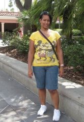 On vacation in Orlando, Florida (7/29/09). Still holding at size 14 and yo-yo'ing between 198-202. I'm on a new mission to my goal of 175 lbs.