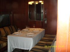 Private dining compartment