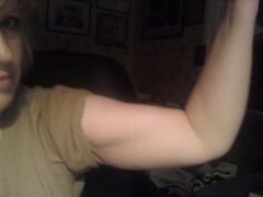 May 2010.. added weightlifting in hopes of getting the last 20lbs to MOVE... and.. OMG.. I'm starting to get muscles! Woohoo!