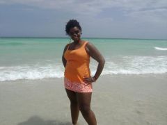 Chilling in Miami for my 33rd bday down 100lbs