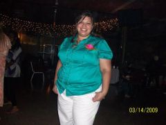 This is me at a debut in March 09 2 weeks before I went to my 1st month appt.