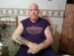 me chillin out at 265 LBS november 27 2009