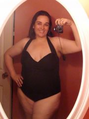 new bathingsuit.. not to happy about the bust section