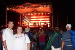 MY HUBBY & I AT RANDY TRAVIS CONCERT 2005
300-320LBS