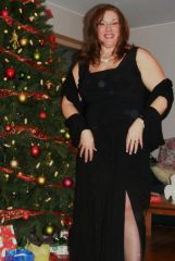 Now THAT is getting better... 4 months and 30 pounds/and 6-8 sizes down after surgery.  Christmas Eve 2008 and my best present was... the return of MY WAIST!!