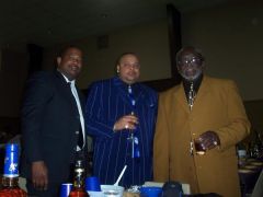 Me in the middle @ 273 Pre surgery