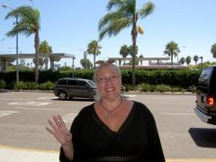 Arriving at SanDiego airport - this is where Dr. Kuri's van picked us up - just outside of the baggage claim, and it was totally convenient!