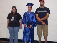 this is me last june (june 28th 08, my brother's graduation) i was at 240 then