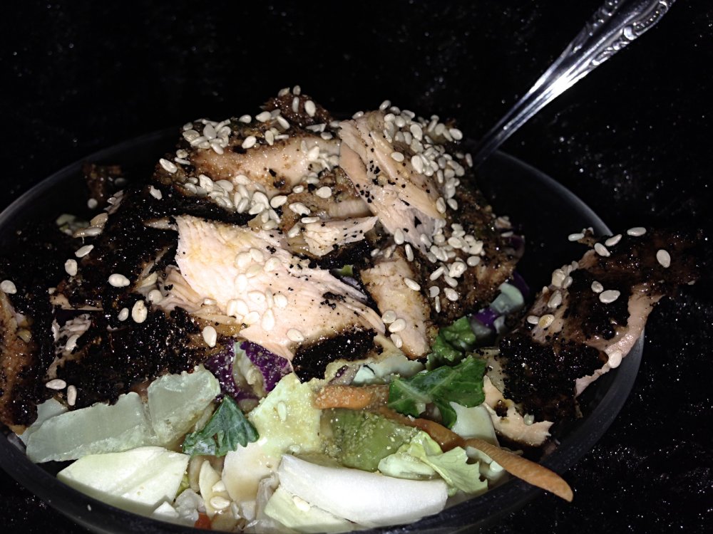 asian-salad-salmon-91118_3639web.thumb.jpg.4ab003a14f96d4195757da280525cd04.jpg