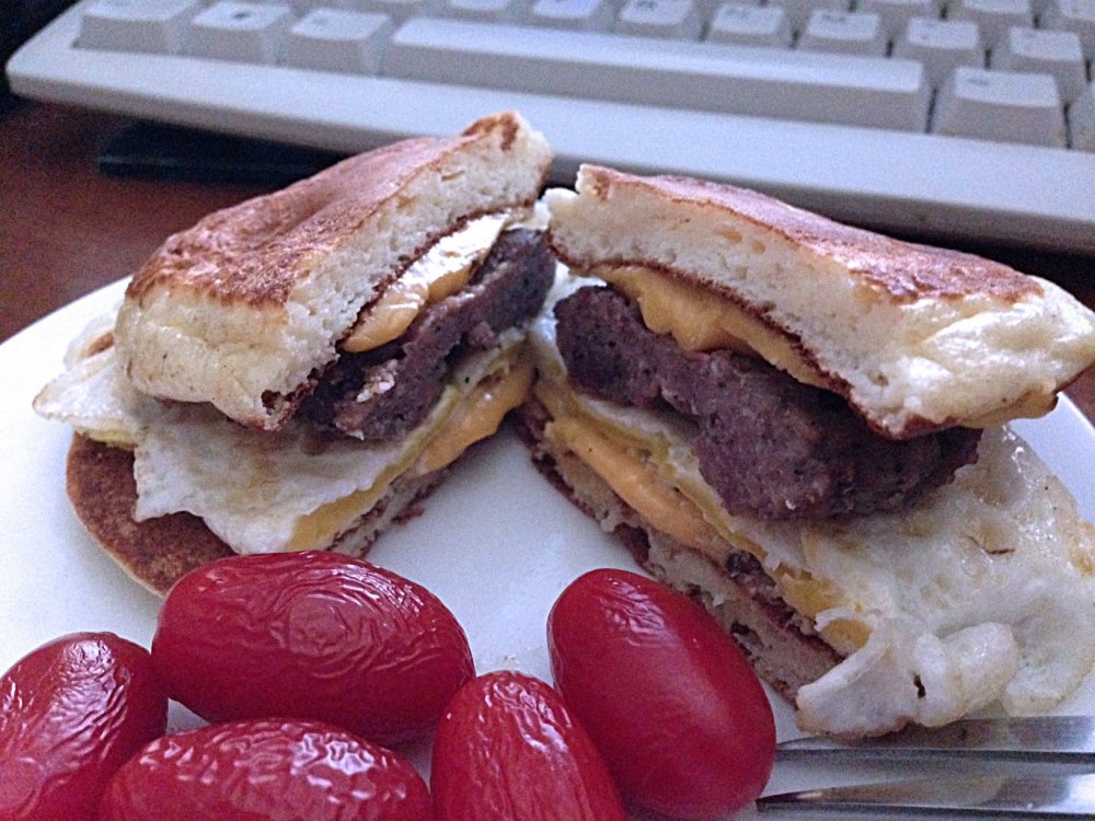 mcgriddler-breakfast-sandwich-before_3688web.thumb.jpg.fdae8811bb380e93d220cbd3b4f86a6c.jpg